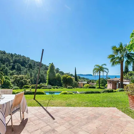 Sea View Bastide In *