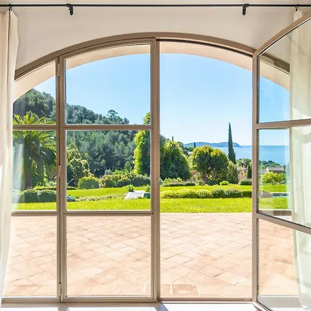 Holiday home Sea View Bastide In Carqueiranne