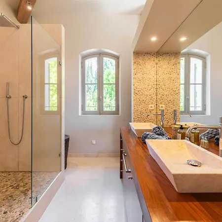 Sea View Bastide In Ferienhaus